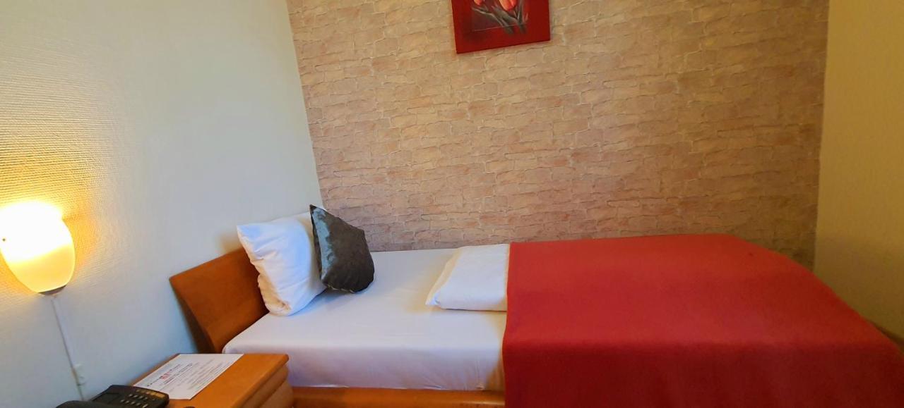 Hotel Deutscher Hof MHG Kültér fotó